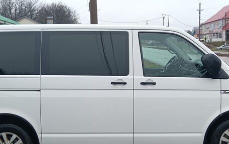 Volkswagen Multivan T6 рестайлинг, 2017 год, 2 800 000 рублей, 17 фотография