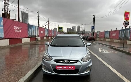 Hyundai Solaris II рестайлинг, 2011 год, 568 000 рублей, 1 фотография