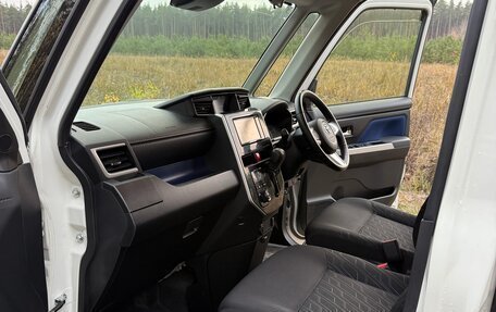 Toyota Roomy I, 2019 год, 1 250 000 рублей, 12 фотография