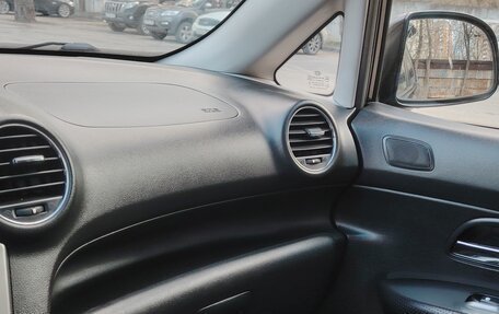 KIA Carens III (RP), 2011 год, 1 099 000 рублей, 17 фотография