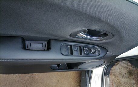 Honda Vezel, 2021 год, 2 500 000 рублей, 2 фотография