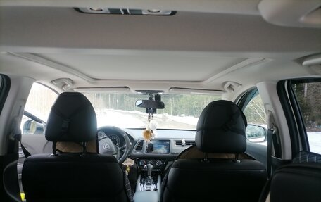 Honda Vezel, 2021 год, 2 500 000 рублей, 10 фотография