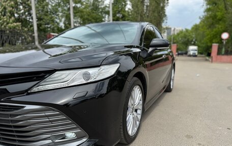 Toyota Camry, 2020 год, 2 650 000 рублей, 2 фотография
