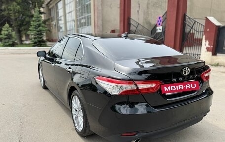 Toyota Camry, 2020 год, 2 650 000 рублей, 4 фотография