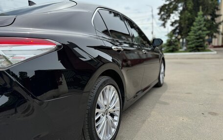 Toyota Camry, 2020 год, 2 650 000 рублей, 10 фотография