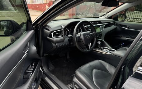 Toyota Camry, 2020 год, 2 650 000 рублей, 11 фотография