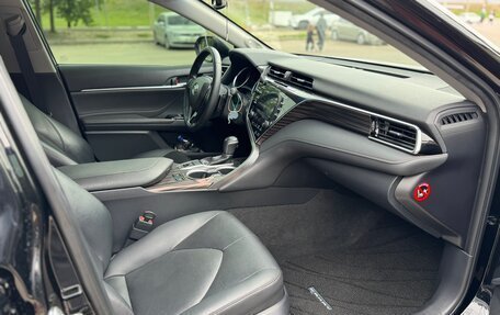 Toyota Camry, 2020 год, 2 650 000 рублей, 16 фотография