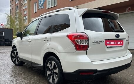 Subaru Forester, 2015 год, 1 950 000 рублей, 12 фотография