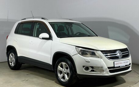 Volkswagen Tiguan I, 2010 год, 730 000 рублей, 4 фотография