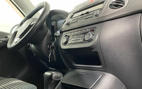 Volkswagen Tiguan I, 2010 год, 730 000 рублей, 24 фотография