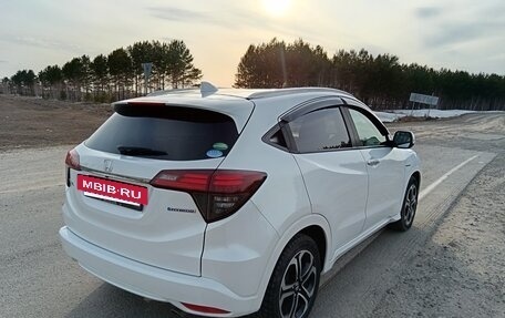 Honda Vezel, 2019 год, 1 800 000 рублей, 3 фотография