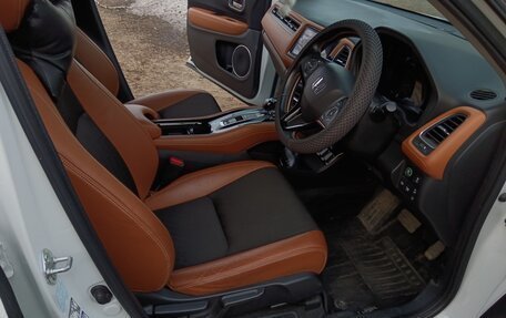 Honda Vezel, 2019 год, 1 800 000 рублей, 8 фотография