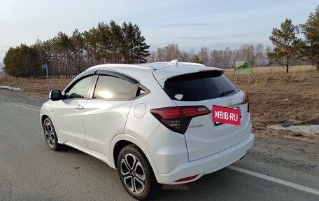 Honda Vezel, 2019 год, 1 800 000 рублей, 4 фотография