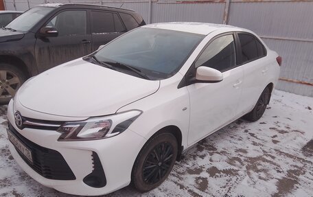 Toyota Vios III, 2020 год, 1 600 000 рублей, 6 фотография