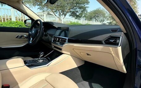 BMW 3 серия, 2022 год, 3 350 000 рублей, 12 фотография