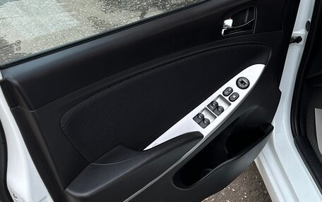 Hyundai Solaris II рестайлинг, 2013 год, 790 000 рублей, 13 фотография