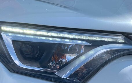 Toyota RAV4, 2016 год, 2 390 000 рублей, 3 фотография