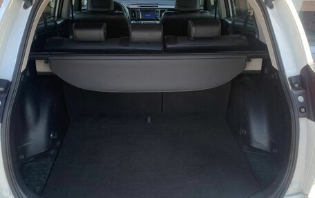 Toyota RAV4, 2016 год, 2 390 000 рублей, 12 фотография