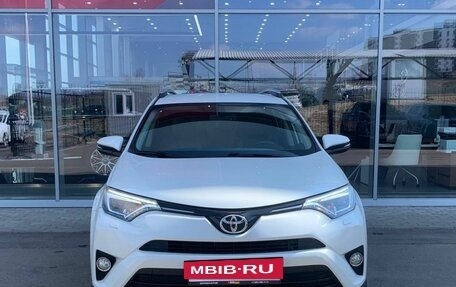 Toyota RAV4, 2016 год, 2 390 000 рублей, 5 фотография