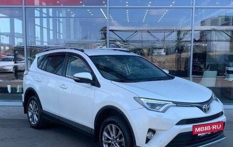 Toyota RAV4, 2016 год, 2 390 000 рублей, 6 фотография