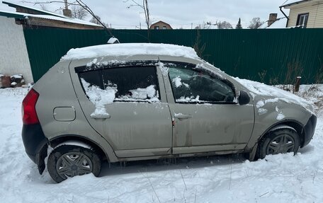 Renault Sandero I, 2010 год, 290 000 рублей, 2 фотография