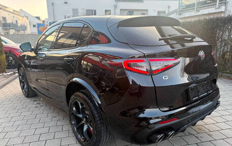 Alfa Romeo Stelvio, 2026 год, 14 500 000 рублей, 5 фотография