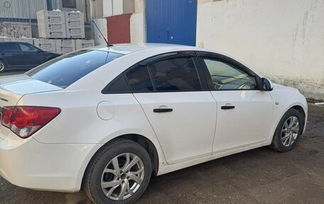 Chevrolet Cruze II, 2012 год, 600 000 рублей, 3 фотография