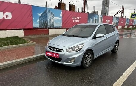 Hyundai Solaris II рестайлинг, 2011 год, 568 000 рублей, 3 фотография
