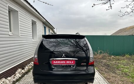 Mitsubishi Grandis, 2004 год, 800 000 рублей, 2 фотография