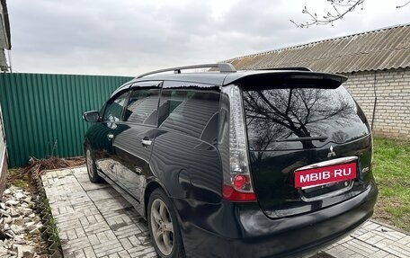 Mitsubishi Grandis, 2004 год, 800 000 рублей, 3 фотография