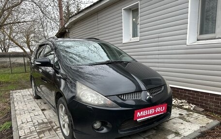 Mitsubishi Grandis, 2004 год, 800 000 рублей, 5 фотография