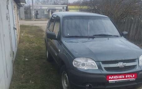 Chevrolet Niva I рестайлинг, 2012 год, 420 000 рублей, 2 фотография