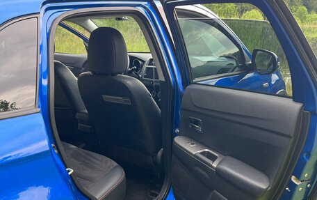 Mitsubishi Outlander III рестайлинг 3, 2018 год, 1 650 000 рублей, 14 фотография