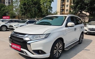 Mitsubishi Outlander III рестайлинг 3, 2021 год, 1 930 000 рублей, 1 фотография