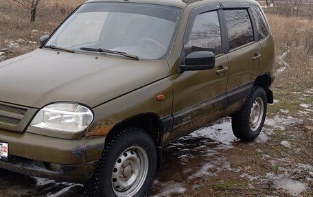 Chevrolet Niva I рестайлинг, 2005 год, 380 000 рублей, 1 фотография