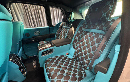 Rolls-Royce Cullinan, 2026 год, 69 950 000 рублей, 17 фотография