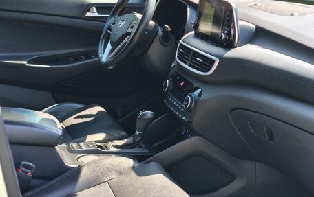 Hyundai Tucson III, 2019 год, 1 800 000 рублей, 4 фотография