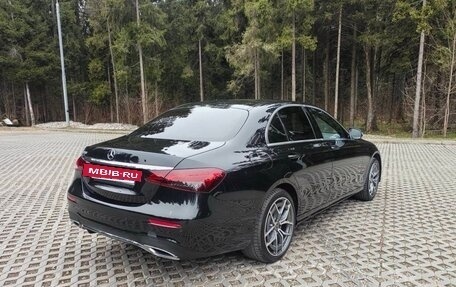 Mercedes-Benz E-Класс, 2020 год, 3 300 000 рублей, 8 фотография