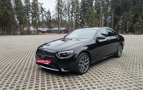 Mercedes-Benz E-Класс, 2020 год, 3 300 000 рублей, 10 фотография