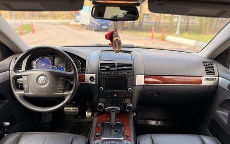 Volkswagen Touareg III, 2006 год, 950 000 рублей, 10 фотография