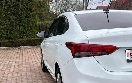 Hyundai Solaris II рестайлинг, 2018 год, 1 100 000 рублей, 7 фотография