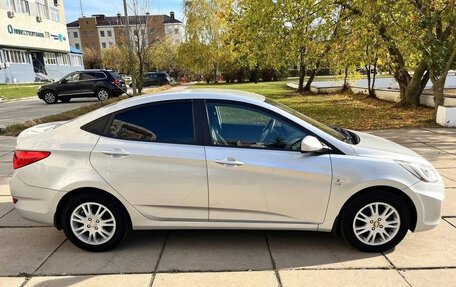 Hyundai Solaris II рестайлинг, 2011 год, 569 000 рублей, 5 фотография