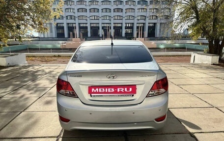 Hyundai Solaris II рестайлинг, 2011 год, 569 000 рублей, 7 фотография