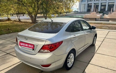 Hyundai Solaris II рестайлинг, 2011 год, 569 000 рублей, 6 фотография