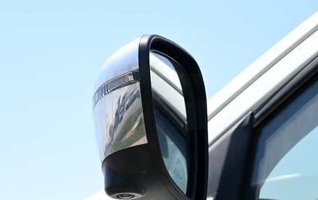 Nissan Xterra, 2024 год, 6 000 000 рублей, 10 фотография