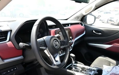 Nissan Xterra, 2024 год, 6 000 000 рублей, 14 фотография