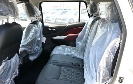 Nissan Xterra, 2024 год, 6 000 000 рублей, 15 фотография
