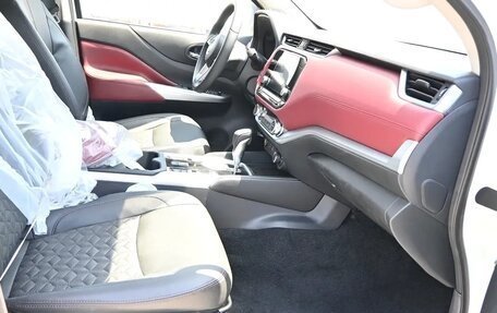 Nissan Xterra, 2024 год, 6 000 000 рублей, 17 фотография