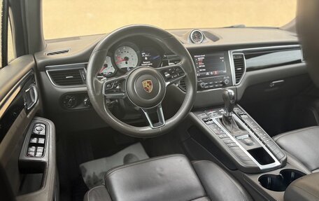 Porsche Macan I рестайлинг, 2017 год, 2 750 000 рублей, 11 фотография