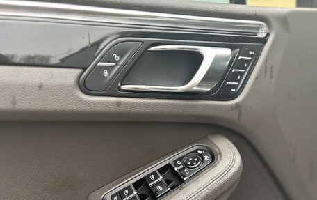 Porsche Macan I рестайлинг, 2017 год, 2 750 000 рублей, 13 фотография